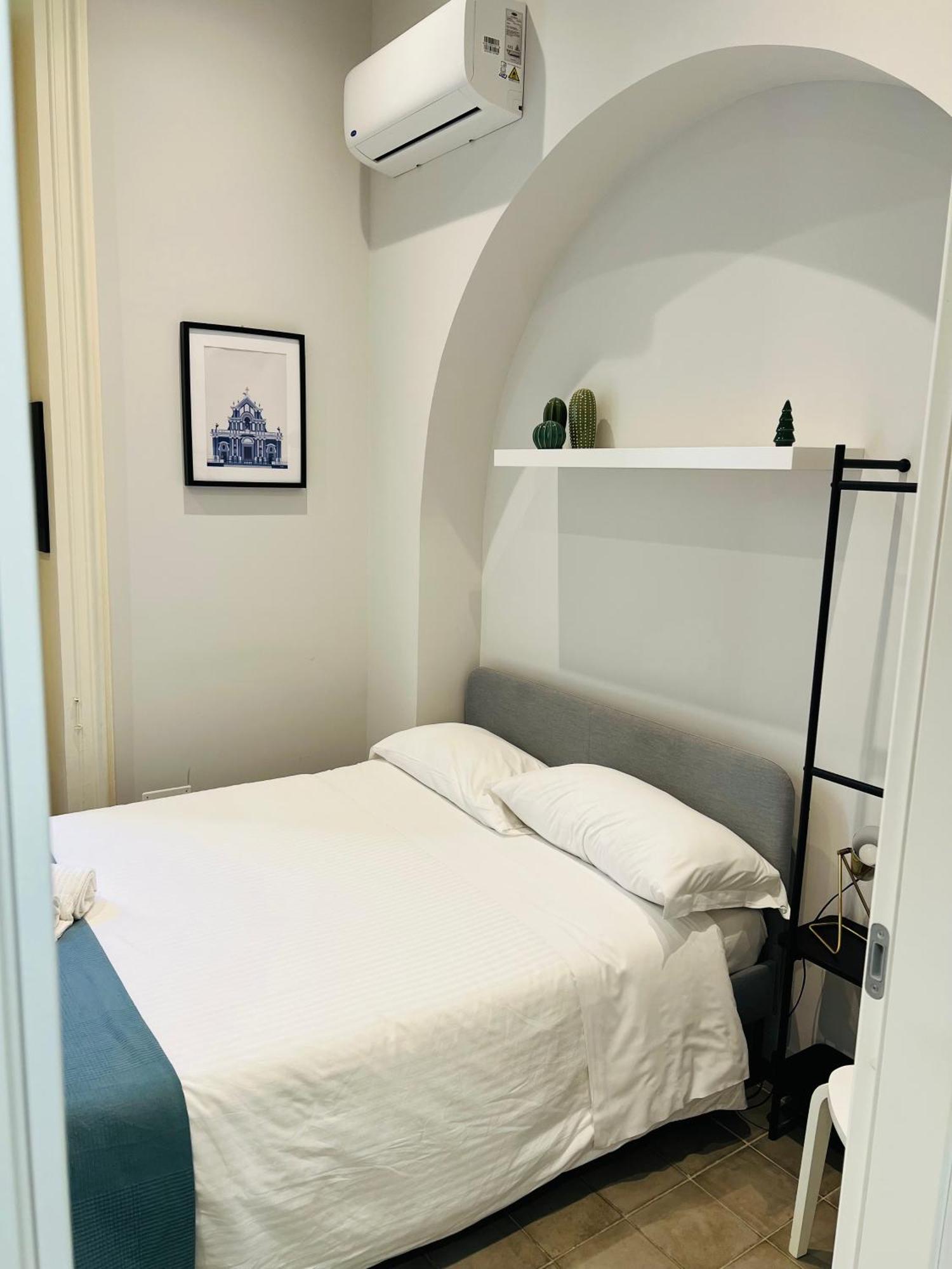 Ruanera Hotel Катания Екстериор снимка